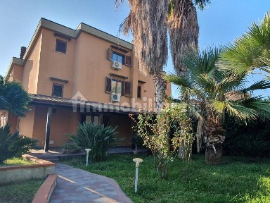 Villa bifamiliare via Fg, Cannizzaro Favara, Monreale