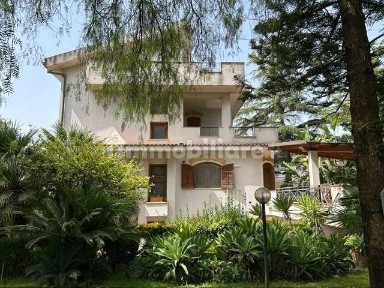 Villa unifamiliare viale della regione Siciliana Nord Ovest 5374, Cruillas, Palermo
