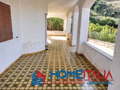 Villa unifamiliare Località Pianetto, Santa Cristina Gela