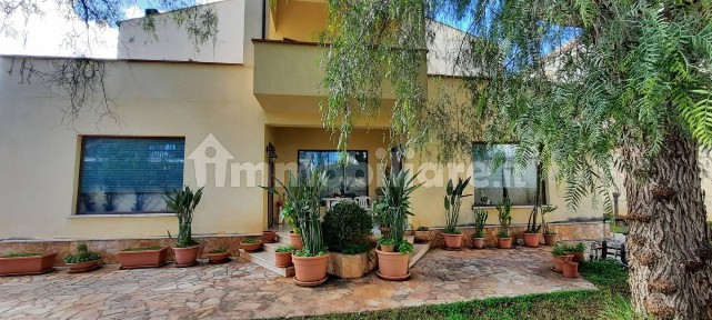 Villa unifamiliare via Agenore, Mondello - Valdesi, Palermo