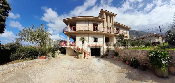 Villa unifamiliare via Alcide De Gasperi, Centro, Cinisi