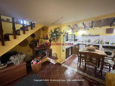 Villa unifamiliare viale Cefalù 17, Campofelice di Roccella