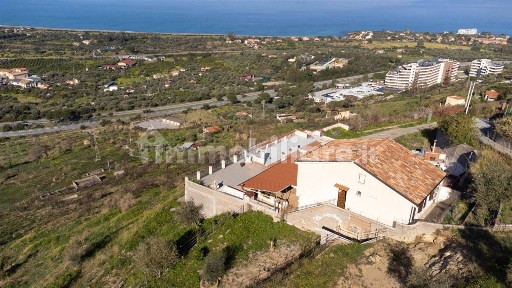 Villa bifamiliare via del commercio 7, Cefalù