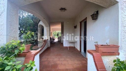 Villa unifamiliare via Capri, Villagrazia di Carini, Carini