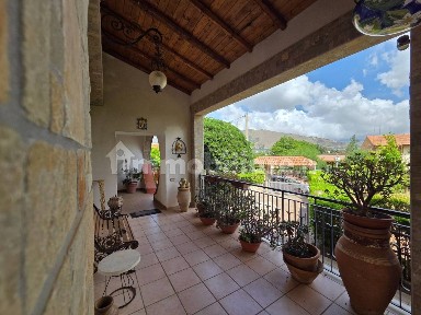 Villa unifamiliare via Orazio Furetto 1, Villagrazia, Palermo