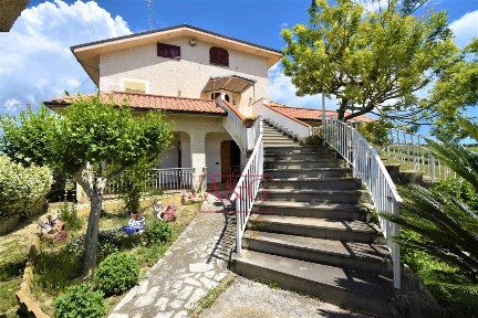 Monteprandone, Contrada Spiagge, 12