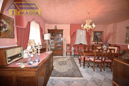 Castel di Lama, Via Salaria, 90