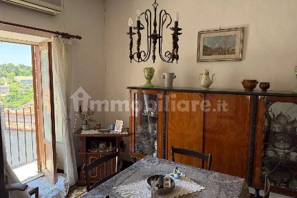 Gratteri, Via Pozzarello, 8