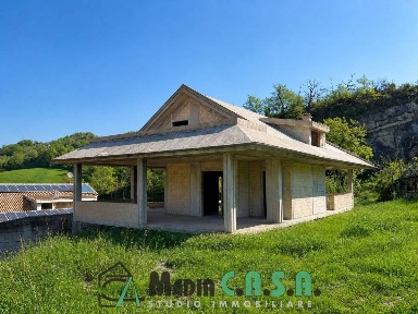 Villa unifamiliare frazione Monterocco, Ascoli Piceno