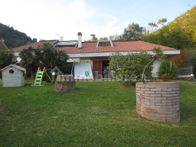 Villa unifamiliare via Domenico Cimarosa 17, Ascoli Piceno