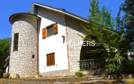 Villa unifamiliare frazione Lisciano, Ascoli Piceno