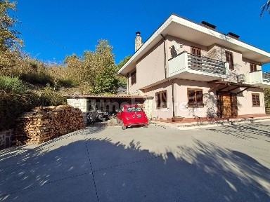 Villa unifamiliare via Romana, Ascoli Piceno