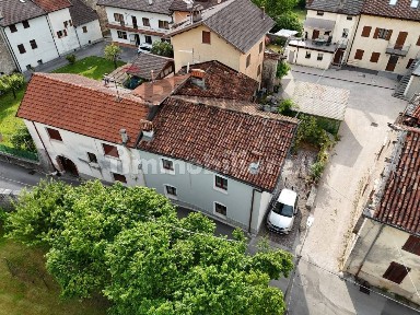 Belluno, Via Rivinal, 11
