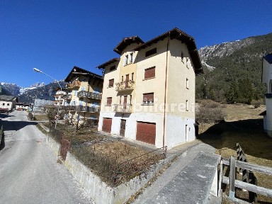 Terratetto unifamiliare piazza Regina Pacis,1, Auronzo, Auronzo di Cadore