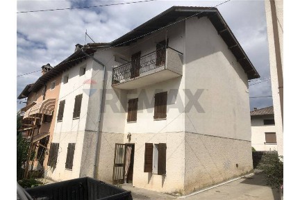 Borgo Valbelluna, Via Col, 10