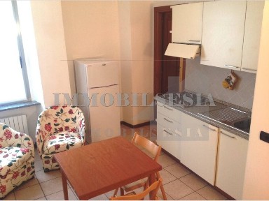 Bilocale ottimo stato, secondo piano, Centro, Borgosesia