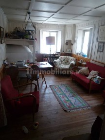 Terratetto plurifamiliare 192 m², da ristrutturare, Villanova, Borca di Cadore