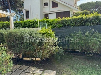 Terratetto unifamiliare 200 m², ottimo stato, Vittoria Apuana, Forte dei Marmi
