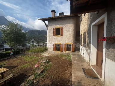 Terratetto plurifamiliare via Lasta, Venas, Valle di Cadore