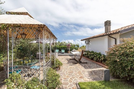 Villa unifamiliare Contrada Monti, Centro, Grottammare