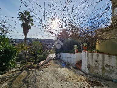 Villa plurifamiliare via Barbarana 19, La Pigna Pigna Bassa, Folignano