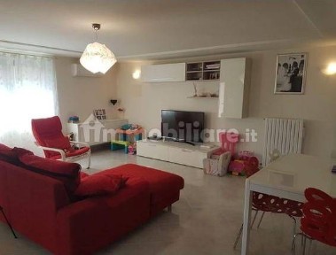Villa unifamiliare Strada Provinciale Venarottese, Ascoli Piceno