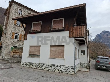 Terratetto unifamiliare via 12 marzo 5, Olantreghe, Longarone