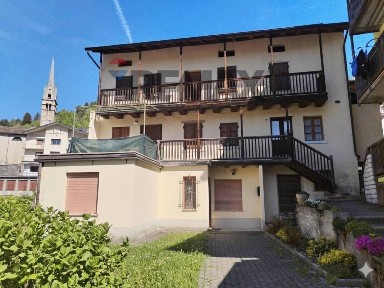 Terratetto unifamiliare frazione servo 182, Servo, Sovramonte