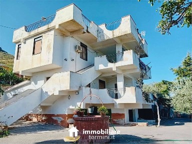 Appartamento in villa, buono stato, 81 m², Zona Industriale, Termini Imerese