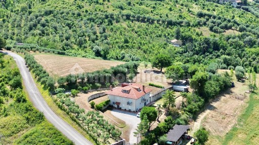 Villa bifamiliare Contrada Palazzi 9, Castorano