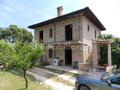 Villa unifamiliare Contrada Cabbiano, Castel di Lama