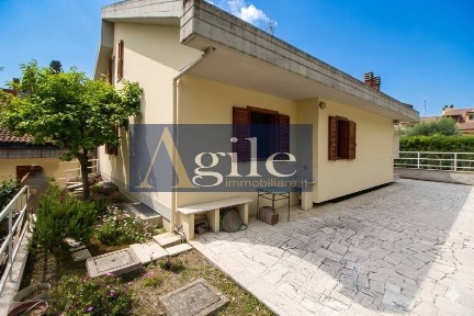 Villa unifamiliare via Delle Begonie 28, Ascoli Piceno
