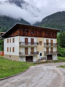 Terratetto plurifamiliare via Navarre, Auronzo di Cadore