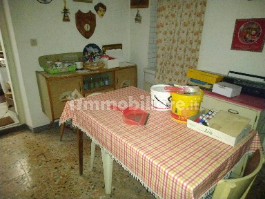 Terratetto plurifamiliare 200 m², da ristrutturare, Centro, Calalzo di Cadore