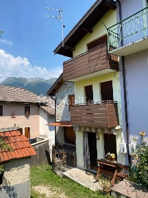Terratetto unifamiliare 96 m², buono stato, Chies, Chies d'Alpago