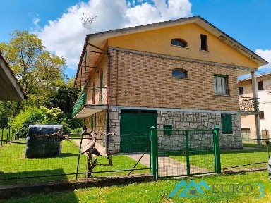Villa unifamiliare frazione Illice, Comunanza