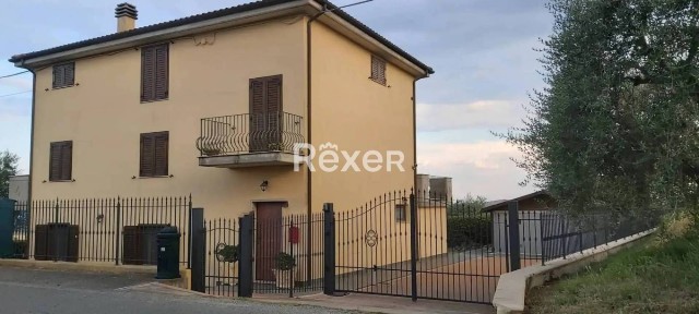 Villa unifamiliare contrada fiorano, Cossignano