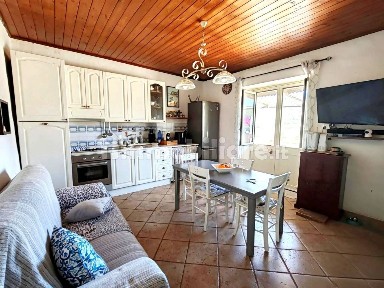 Villa bifamiliare Contrada Oliastrello, Ustica