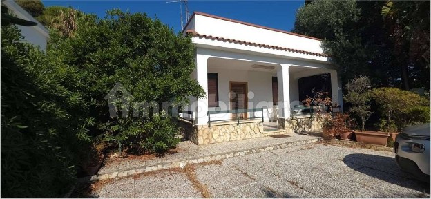 Villa unifamiliare via Narcisi, 11, Milioti, Carini