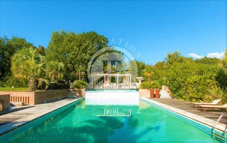 Villa unifamiliare 1870 m², Ascoli Piceno