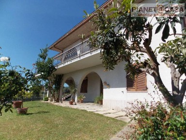Villa unifamiliare via Palazzi, Spinetoli