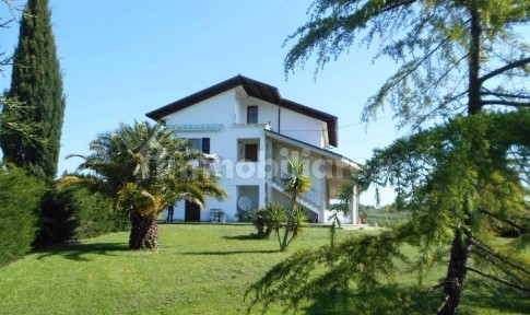Villa unifamiliare viale Rimembranze 18, Appignano del Tronto