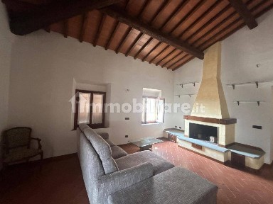 Castelfranco Piandisco, Via de persignano