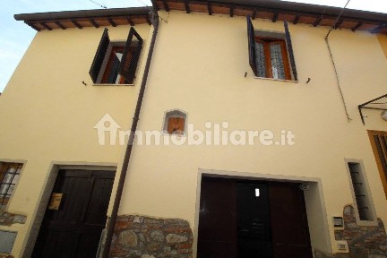 Montevarchi, Via Leona