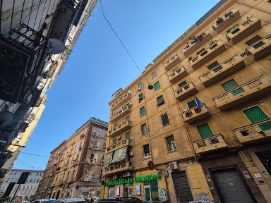 Napoli, Vasto, Via Pavia