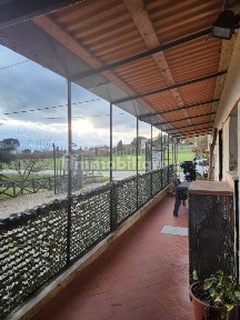 Terratetto unifamiliare 158 m², da ristrutturare, Ceciliano, Arezzo