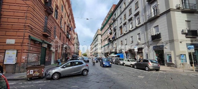 Napoli, Vasto, via bari