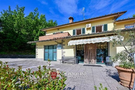 Terratetto unifamiliare 210 m², ottimo stato, Caprese Michelangelo