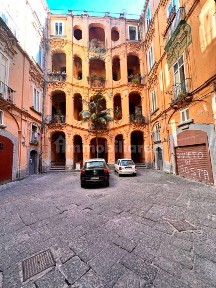 Napoli, Museo, Via San Giuseppe dei Nudi