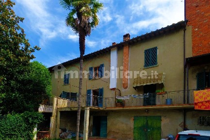 Terratetto unifamiliare 323 m², buono stato, Centro, Foiano della Chiana